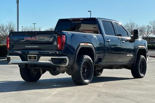 2022 GMC Sierra 2500 SLT