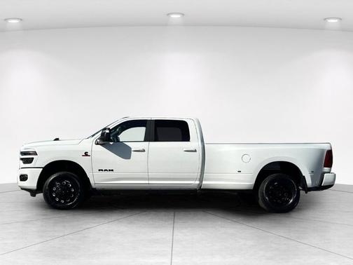 Bright White Clearcoat 2026 RAM 3500 Laramie