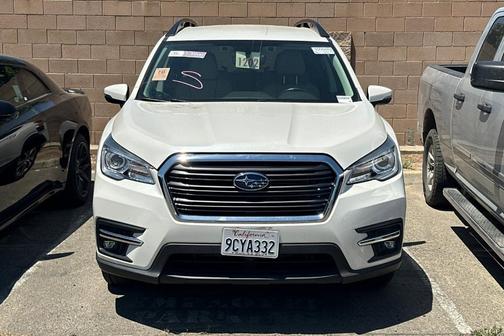 Crystal White Pearl 2022 Subaru Ascent Limited 7-Passenger
