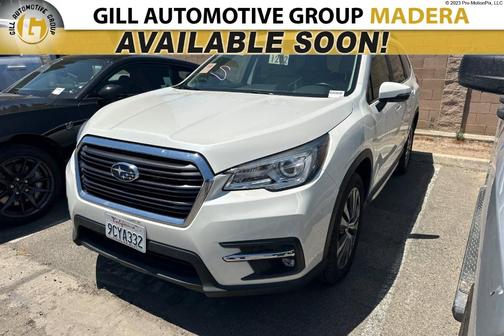 Crystal White Pearl 2022 Subaru Ascent Limited 7-Passenger