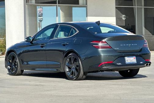 2023 Genesis G70 2.0T