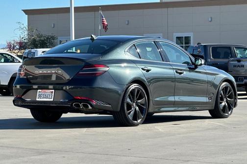 2023 Genesis G70 2.0T