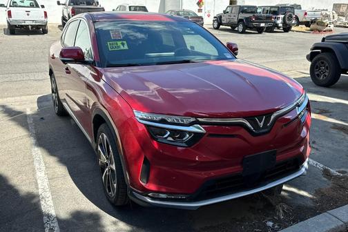 2023 VinFast VF 8 Plus