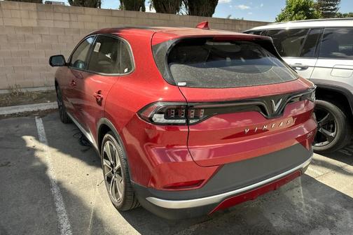 2023 VinFast VF 8 Plus
