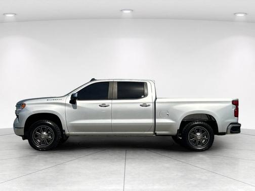 Silver Ice Metallic 2022 Chevrolet Silverado 1500 LT