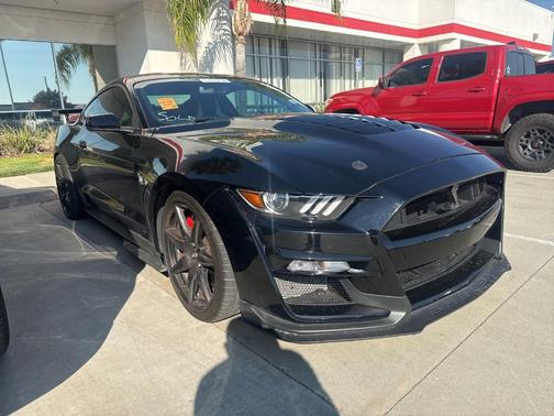 2020 Ford Shelby GT500 Base