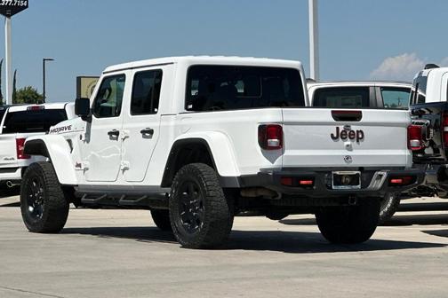 Bright White Clearcoat 2022 Jeep Gladiator Mojave