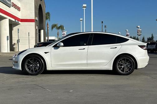 2022 Tesla Model 3 Base