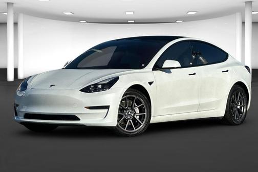 2022 Tesla Model 3 Base