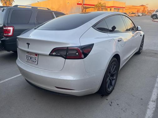 2022 Tesla Model 3 Base