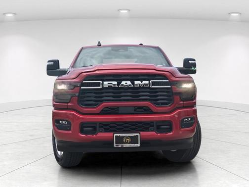 Molten Red Pearlcoat 2026 RAM 2500 Big Horn