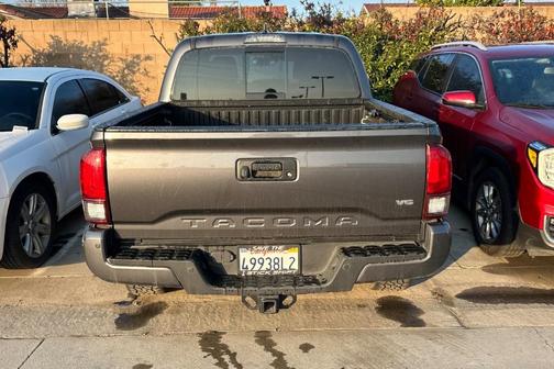 2018 Toyota Tacoma SR