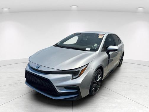 Classic Silver Metallic 2023 Toyota Corolla Hybrid SE