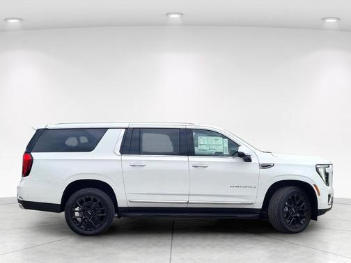 Summit White 2026 GMC Yukon XL Denali