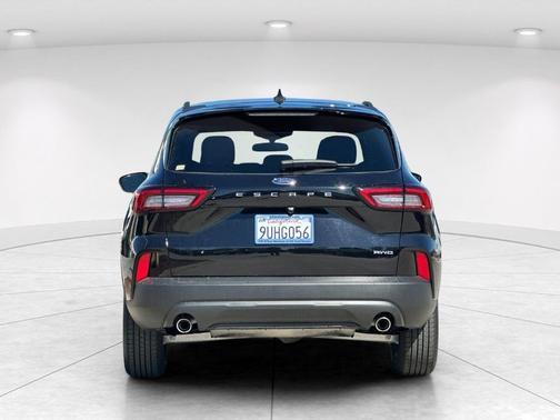 Agate Black Metallic 2025 Ford Escape ST-Line