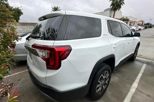 2020 GMC Acadia SLE