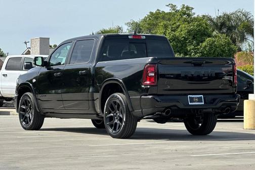 Diamond Black 2026 RAM 1500 Laramie