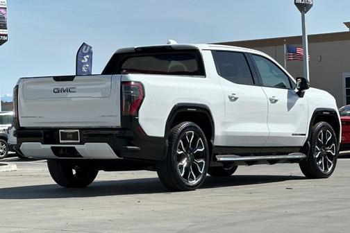 2025 GMC Sierra EV Denali