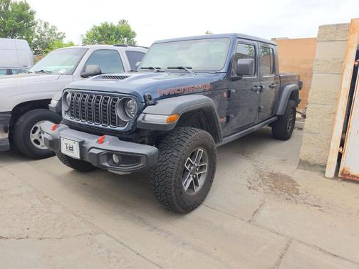 Fathom Blue Pearlcoat 2025 Jeep Gladiator Mojave