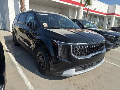 2025 Kia Carnival LXS