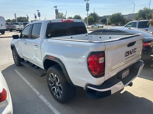 2024 GMC Canyon AT4