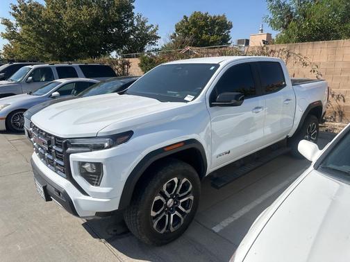2024 GMC Canyon AT4