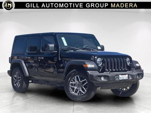 Black Clearcoat 2022 Jeep Wrangler Unlimited Sport