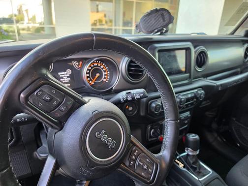 Black Clearcoat 2022 Jeep Wrangler Unlimited Sport