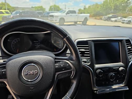 Bright White Clearcoat 2018 Jeep Grand Cherokee Altitude