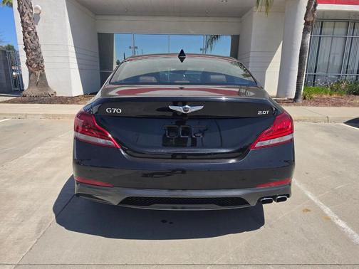 Vik Black 2020 Genesis G70 2.0T