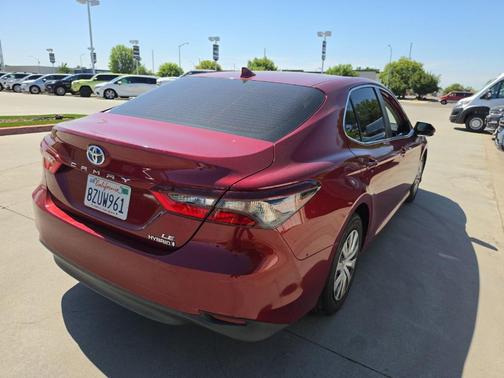 Pearl 2022 Toyota Camry Hybrid LE