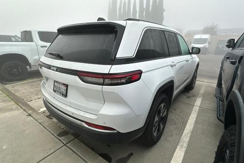2022 Jeep Grand Cherokee 4xe Base