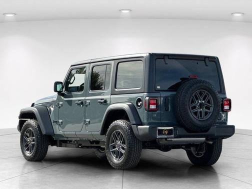 Anvil Clearcoat 2026 Jeep Wrangler Sport