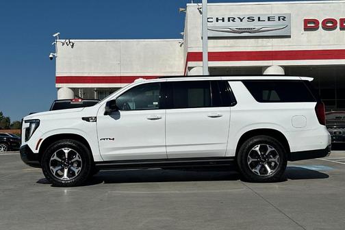 Summit White 2026 GMC Yukon XL AT4 Ultimate