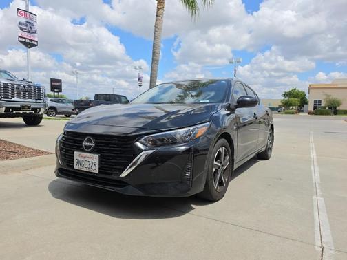 Black 2024 Nissan Sentra SV
