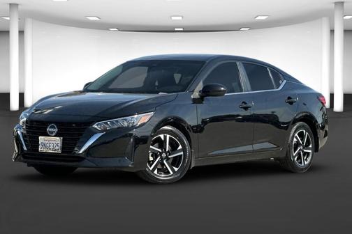 Black 2024 Nissan Sentra SV