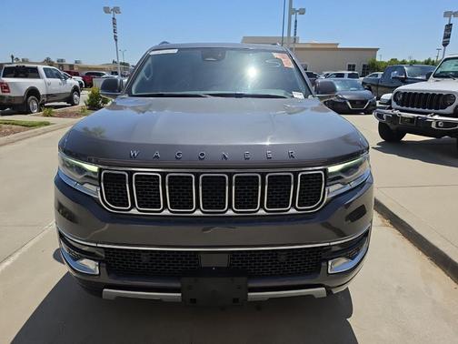 Metallic 2022 Jeep Wagoneer Series II