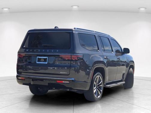 Metallic 2022 Jeep Wagoneer Series II