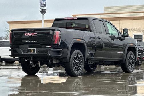 2026 GMC Sierra 2500 AT4