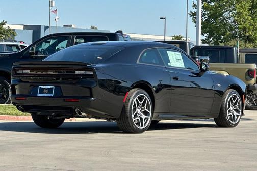 Diamond Black 2026 Dodge Charger R/T
