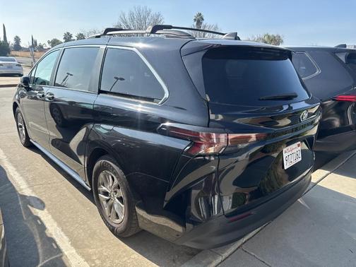 2024 Toyota Sienna XLE