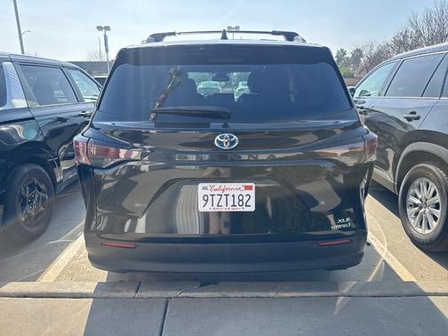 2024 Toyota Sienna XLE