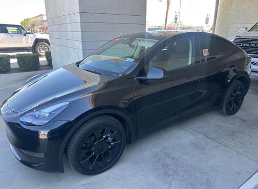 2024 Tesla Model Y Long Range