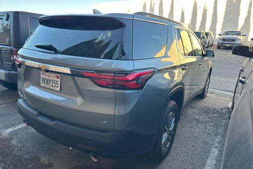 2023 Chevrolet Traverse LT Leather