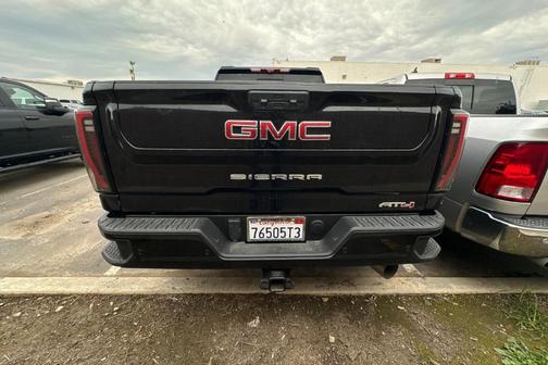 2024 GMC Sierra 3500 AT4