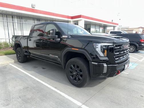 2024 GMC Sierra 3500 AT4