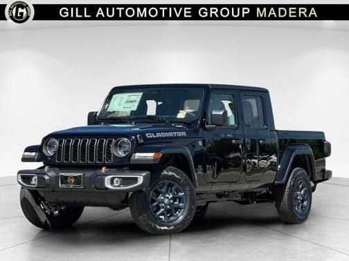 Black Clearcoat 2026 Jeep Gladiator 85th Anniversary Edition
