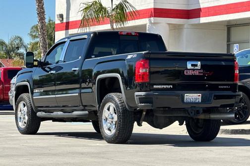 2015 GMC Sierra 2500 Denali