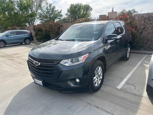 2021 Chevrolet Traverse LT Cloth