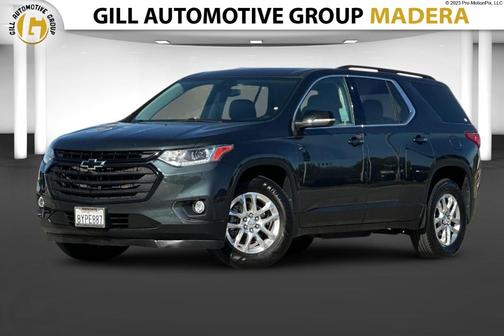 Graphite Metallic 2021 Chevrolet Traverse LT Cloth